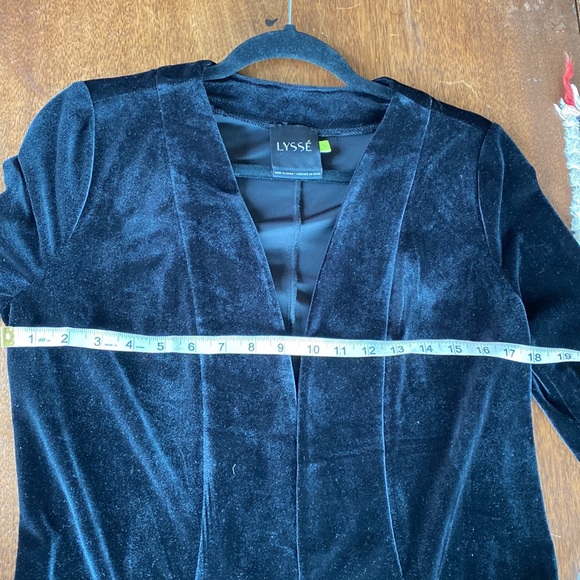 Open front black velvet blazer - Picture 6 of 6